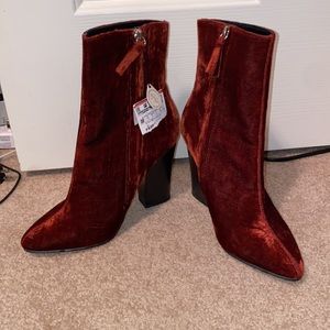 NWT Crushed Velvet Zara Boots